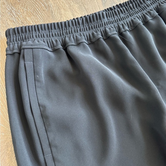 J. Crew elastic waistband black pants.  Women’s size 10.  Like new condition! - Picture 5 of 11